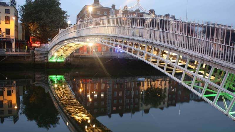 Dublin - Hapenny bridge-kveld